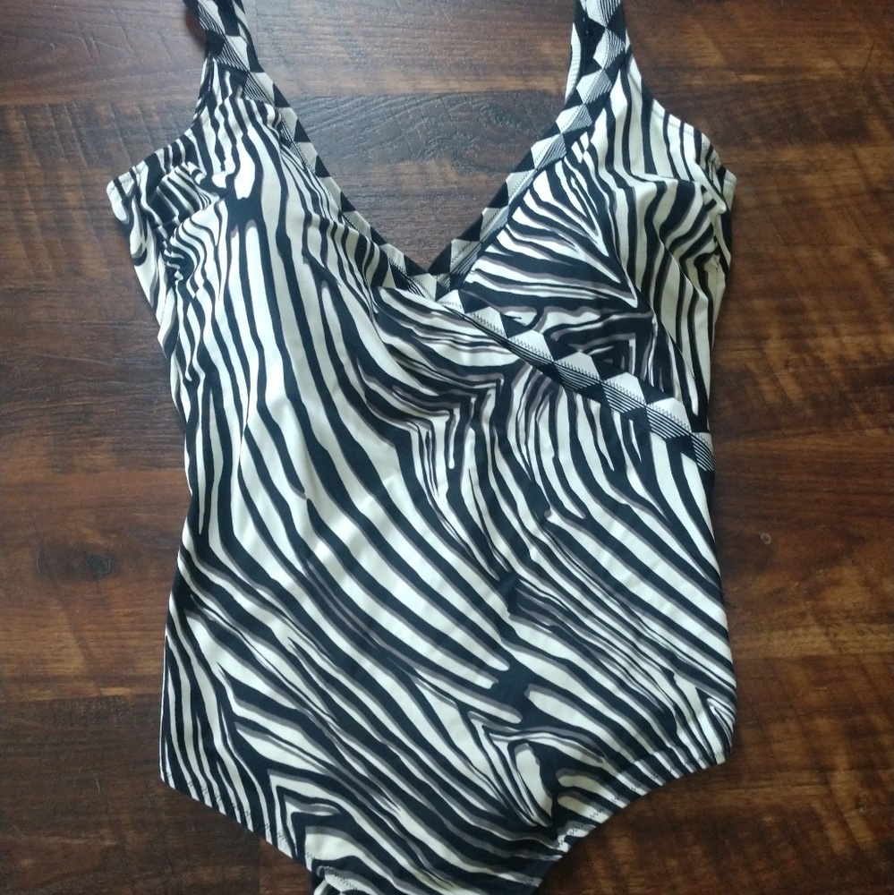 Gottex slimming crossbody swimsuit